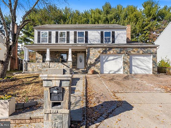 3rd image of 13016 Gershwin Way