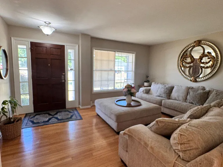 5420 Hazel Ct — Photo 3