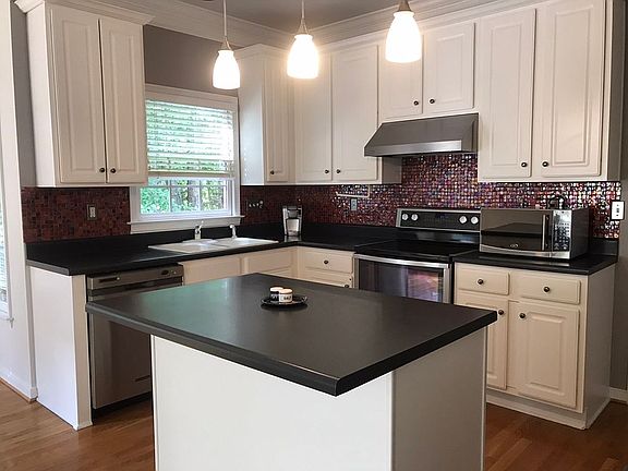 4th image of 5120 Dorin Hill Ct