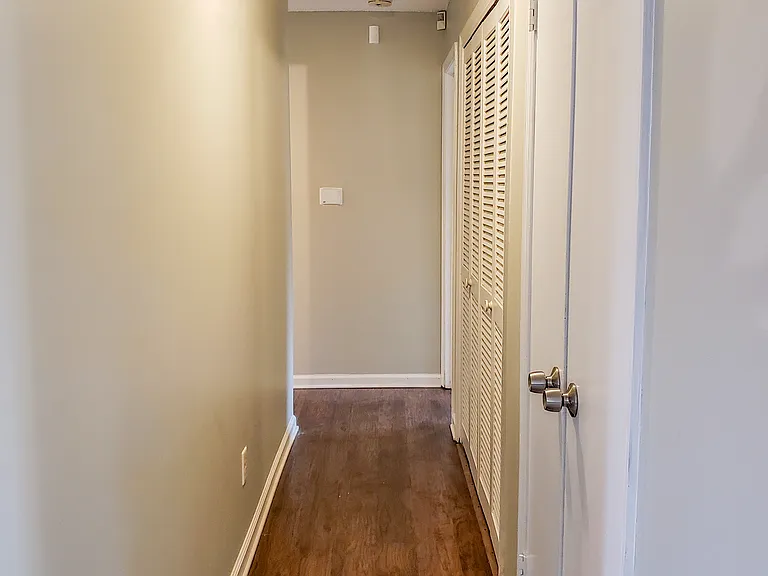 723 Skycliff Ct — Photo 18