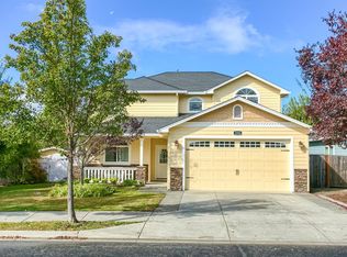 350 Leandra Ln, Eagle Pt, OR 97524
