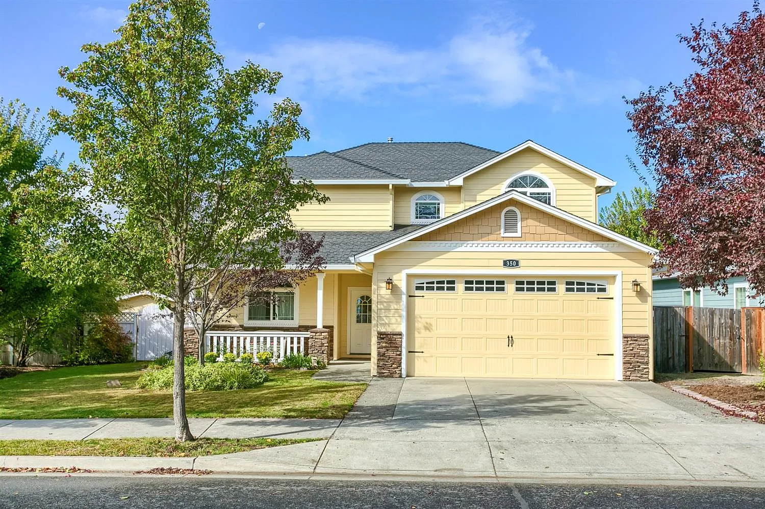 350 Leandra Ln photo 1