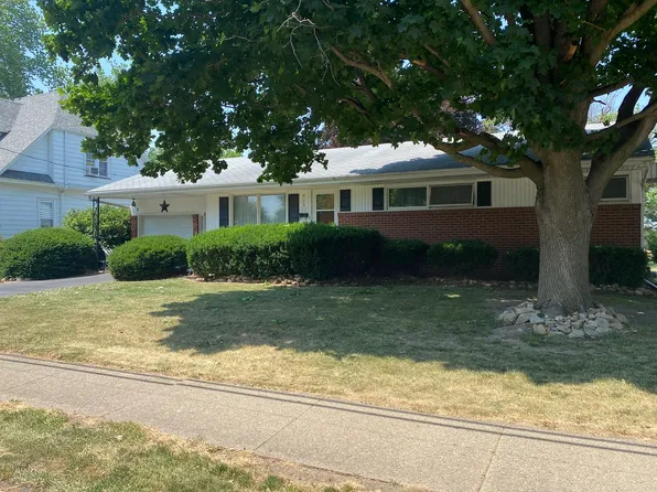 915 W Central Ave, Princeton, IL 61356