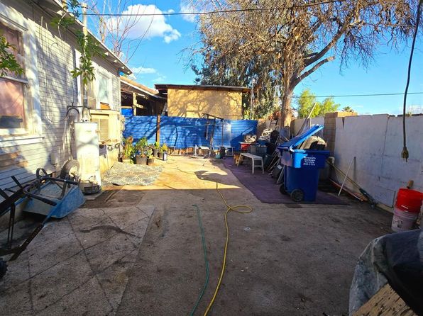 2331 Oregon Dr, Bakersfield, CA 93306
