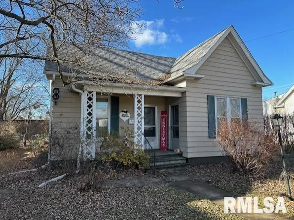 1017 S Clay Ave, Jacksonville, IL 62650