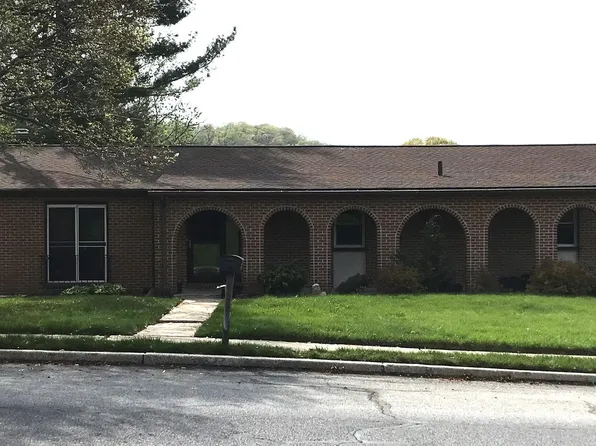 211 New Castle Dr, Shillington, PA 19607