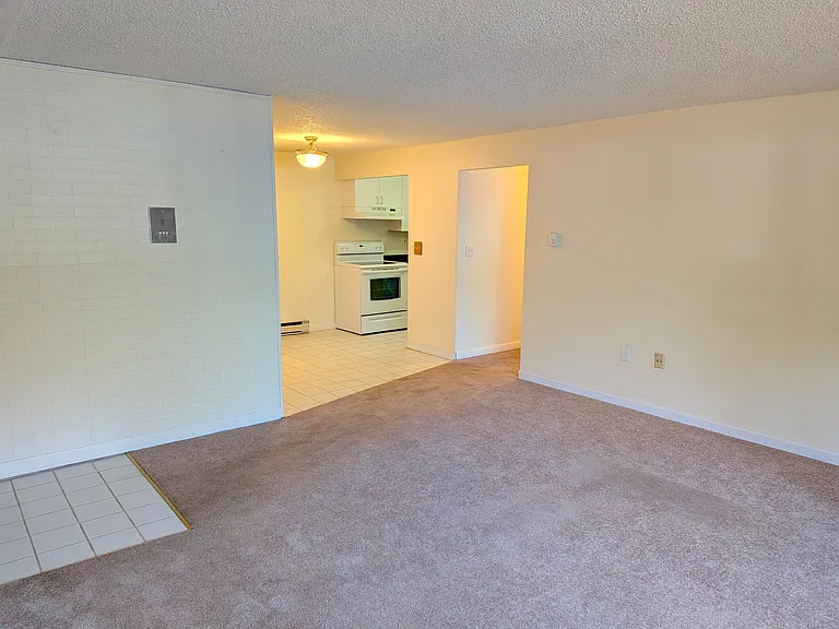 16 Juniper Rd #14A — Photo 4