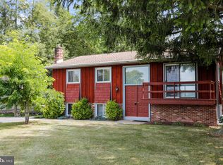 1046 Heritage Dr, Gettysburg, PA 17325