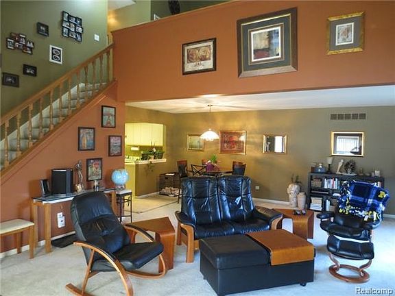 3rd image of 4 Cornell Ct #26