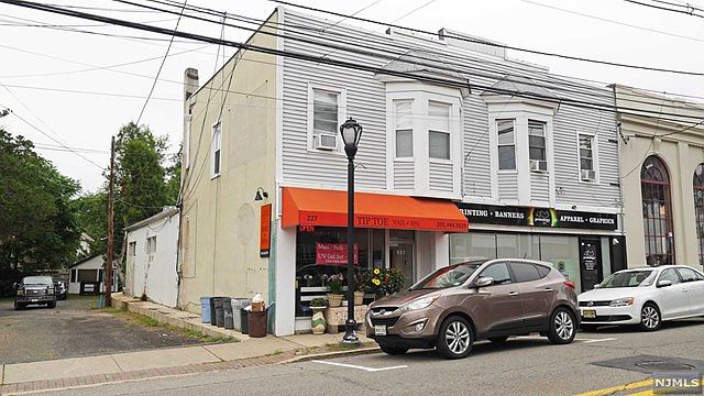 1st image of 229 Godwin Ave #2