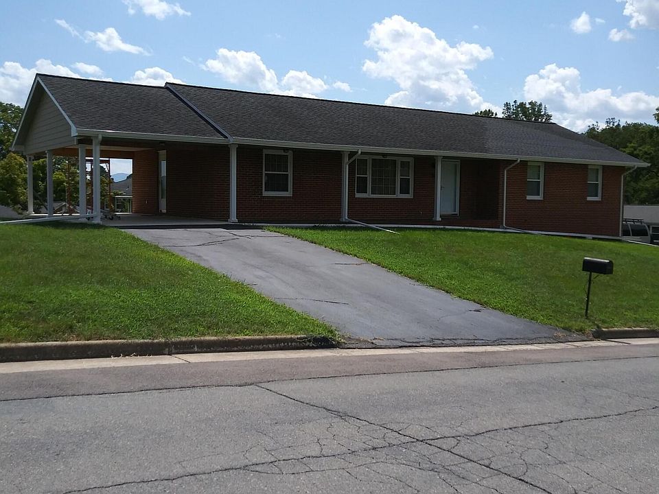 1st image of 504 Bryan Dr