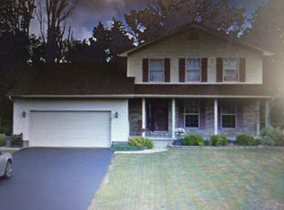 6812 Winter Ridge Ct, Youngstown, OH 44515