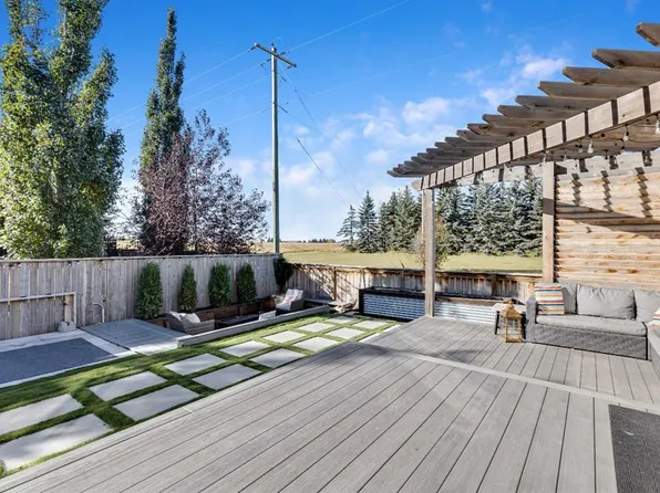 129 N Wildrose Grn, Strathmore, AB T1P 0G4