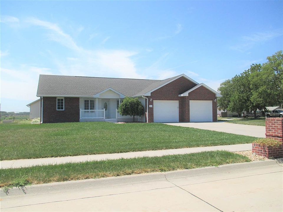 1225 Woodland Ave Beatrice NE 68310 Zillow