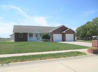 1225 Woodland Ave, Beatrice, NE 68310