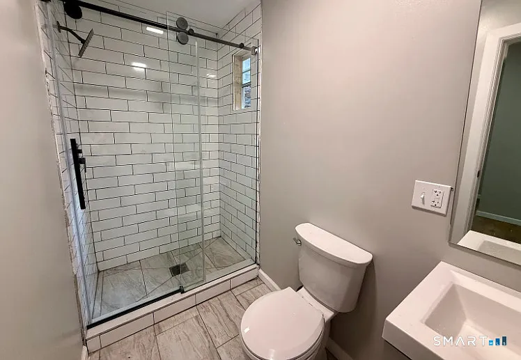 61 Field St #309 — Photo 4
