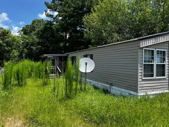 825 Armour Rd, Tifton, GA 31794