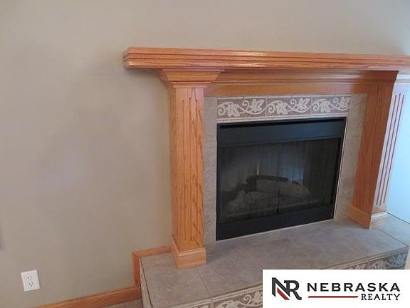 5th image of 303 N Broadway St