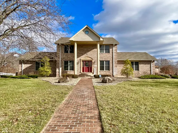 661 Whittier Dr, Seymour, IN 47274