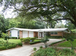 3703 Cherokee Villa Ln, Jacksonville, FL 32277