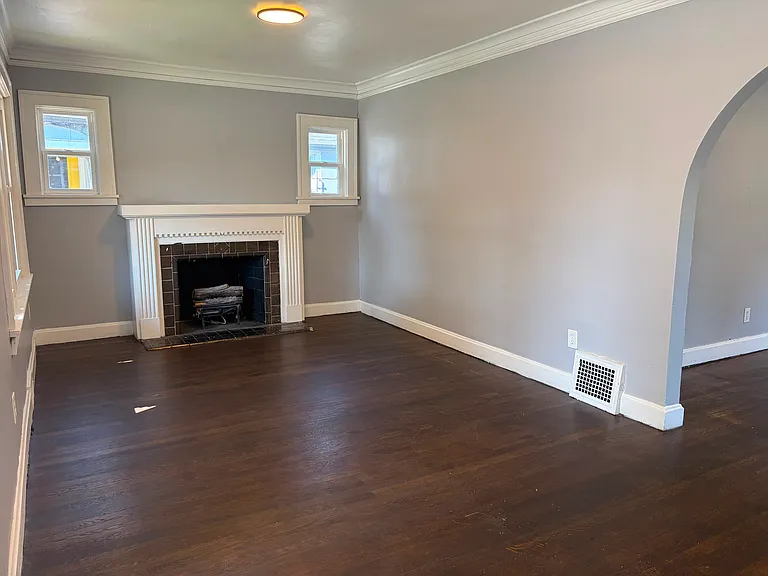 5447 Highland Ave — Photo 4