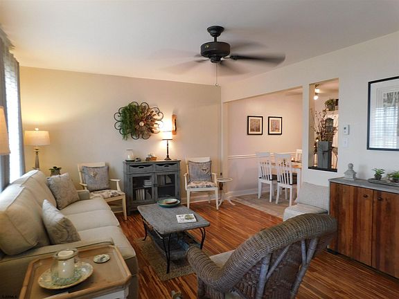2nd image of 3517 Bay Ave #3517