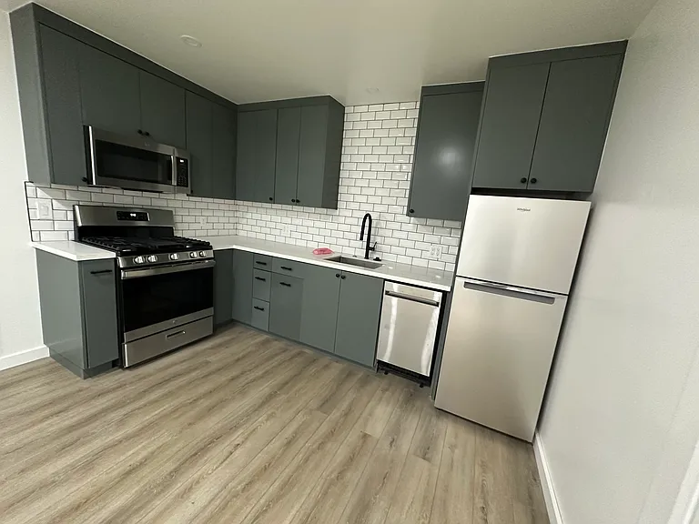 652 Jeffries Rd #B — Photo 4