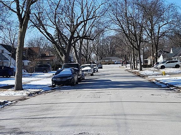 4th image of 405 Westgate Dr