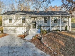 10839 Madison Ave, Kansas City, MO 64114