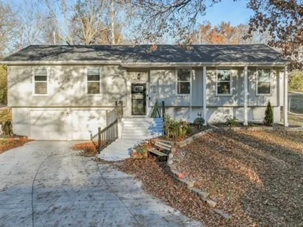 10839 Madison Ave, Kansas City, MO 64114