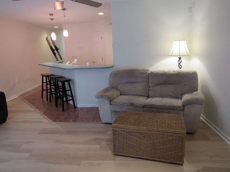 549 Park Place Dr #1E — Photo 8