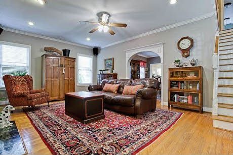 5th image of 706 Clermont Ave
