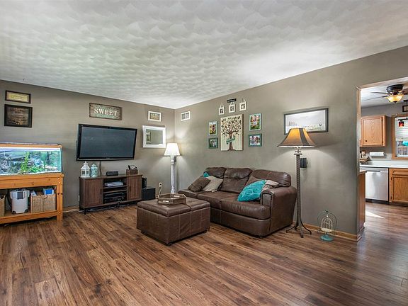 5th image of 2851 Langstone Dr
