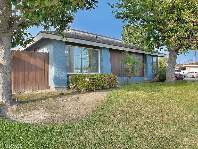 8585 Lampson Ave #A — Photo 4