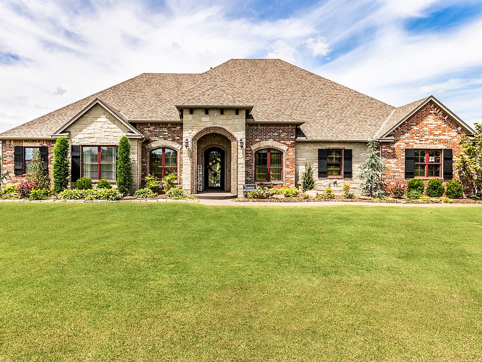 1st image of 1801 Lohman Cir