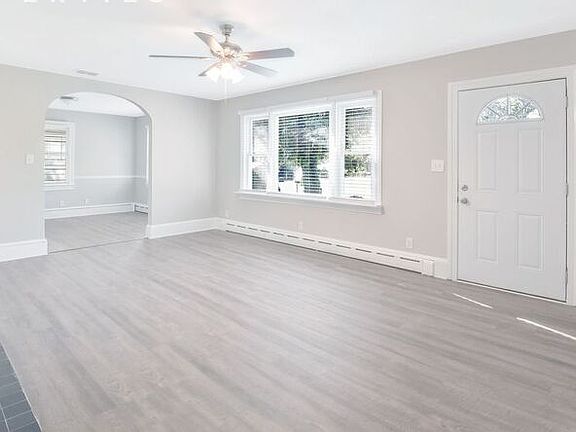 5th image of 115 Crest St