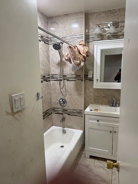 2 bed, 850 sqft, $2,500 — Photo 4