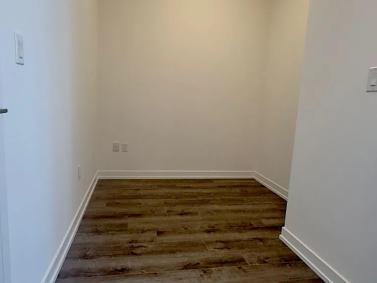 470 Dundas St E #226 — Photo 6