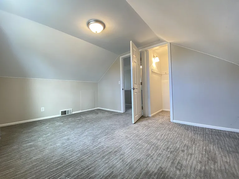 1843 18th St NW — Photo 12