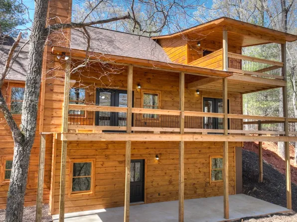 186 Cub Dr, Mineral Bluff, GA 30559