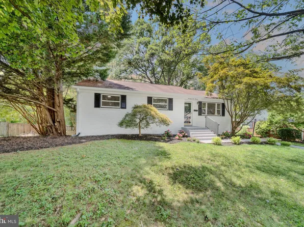 7511 June St, Springfield, VA 22150