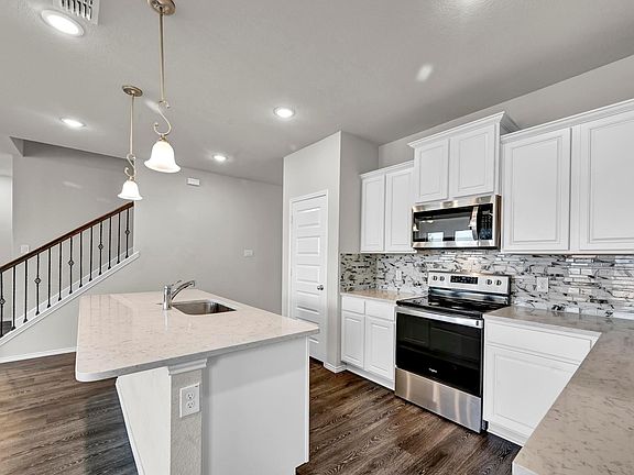 4th image of 6608 Texas Cowboy Dr