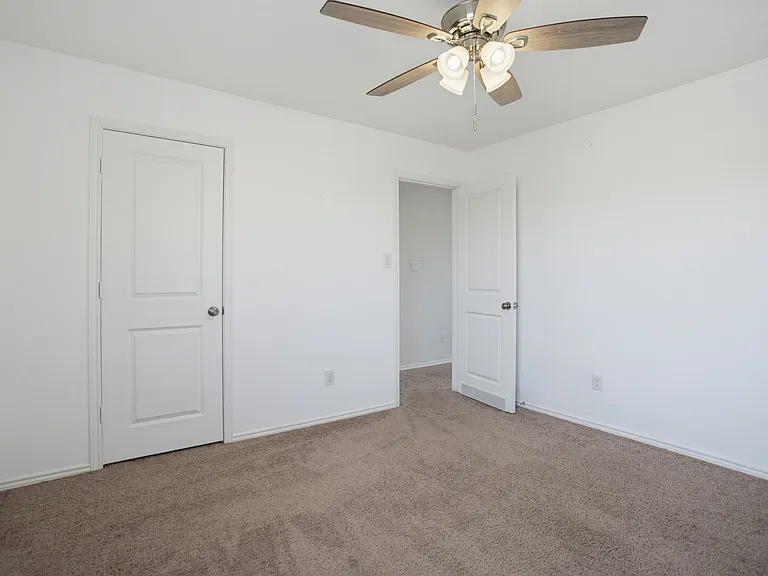 14042 Wool Park — Photo 20