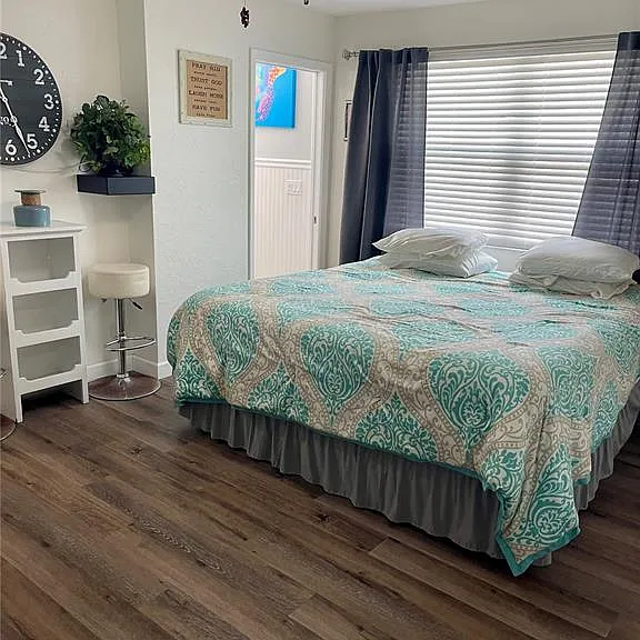 5242 Riverside Dr — Photo 14