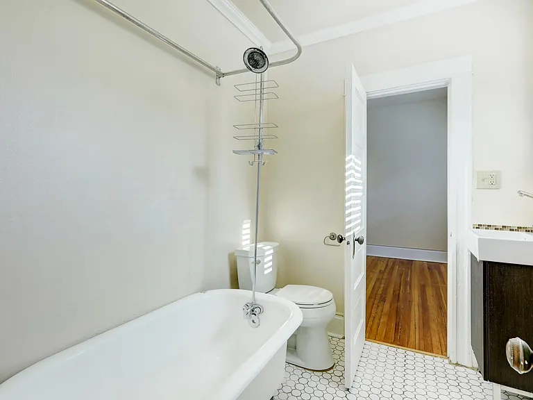 1617 E 23rd Ave — Photo 18