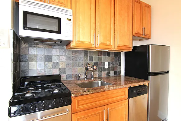 Rented by FirstService Realty (legacy) | media 6