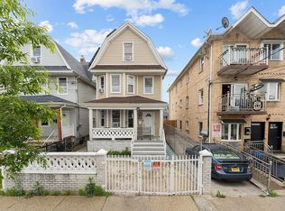 95-32 113th St, South Richmond Hill, NY 11419