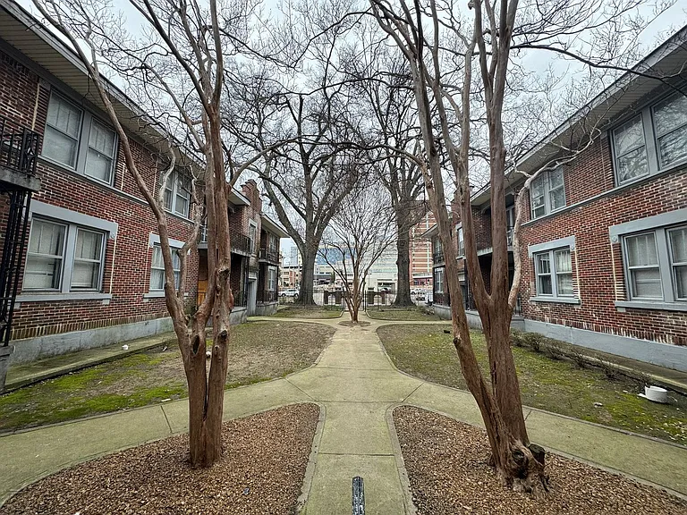 220 S. Cleveland St — Photo 49