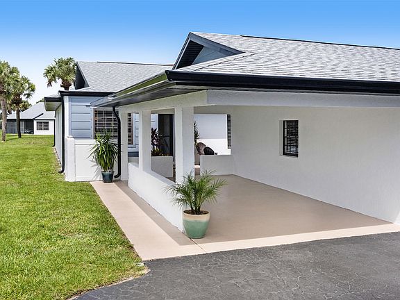 4th image of 752 Palm Springs Cir
