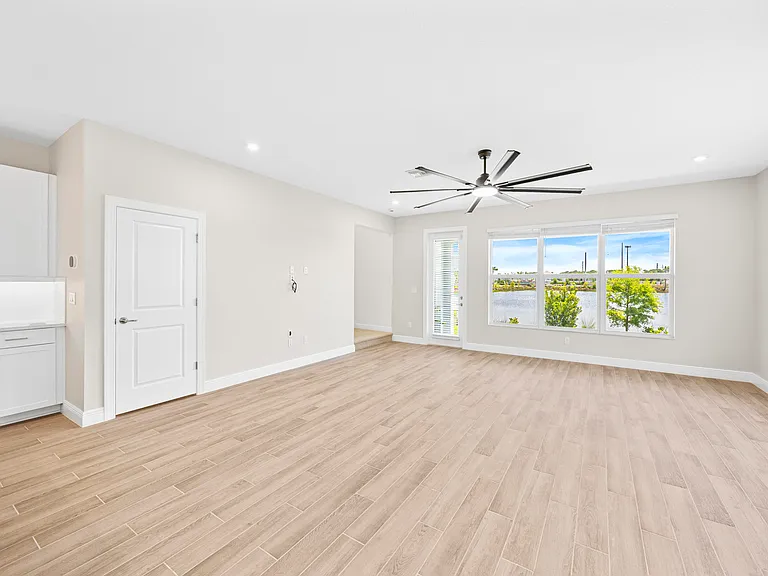 3542 NW Solange Ct — Photo 10